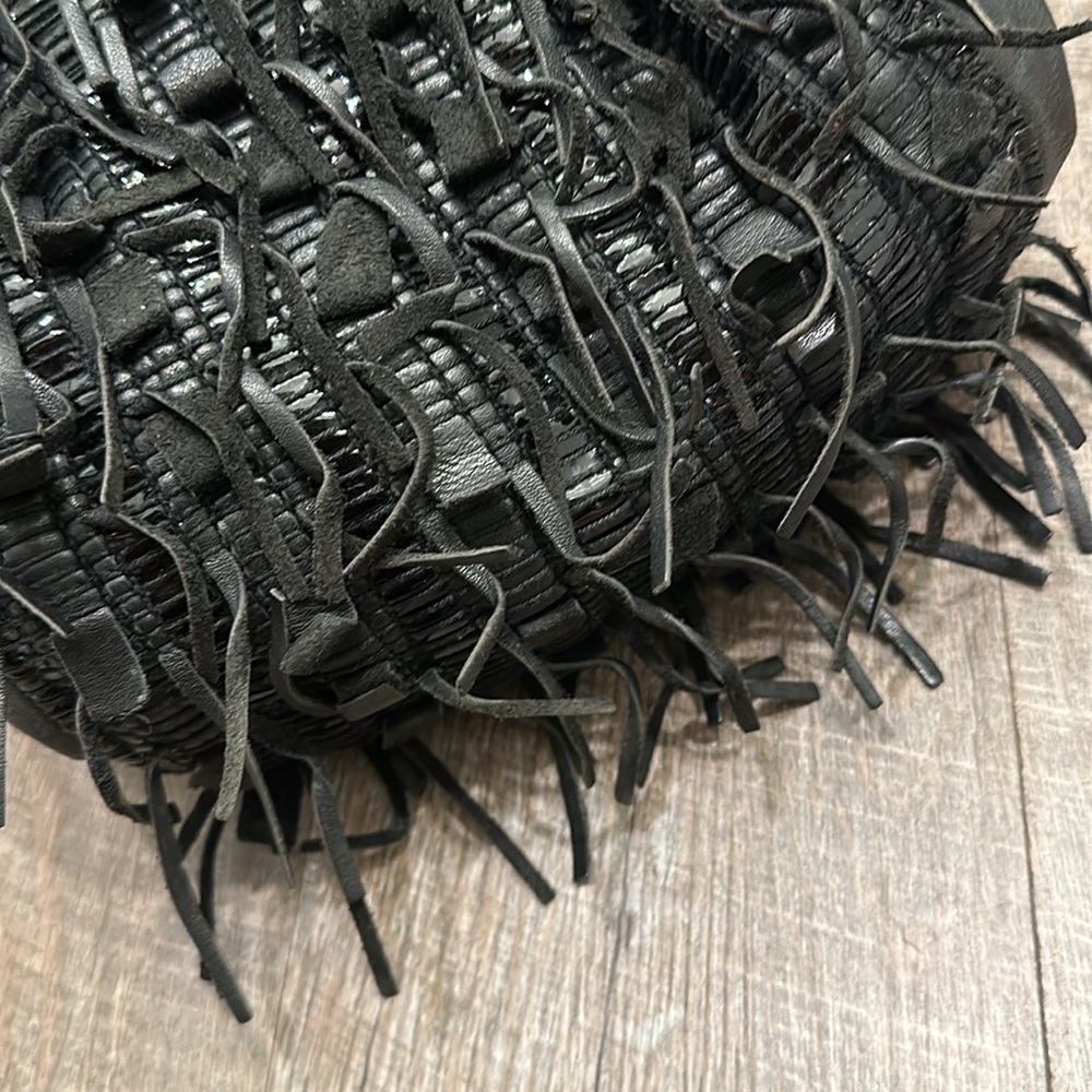 East West designs, Narda collection black leather/fringe hobo shoulder bag purse - Picture 4 of 11